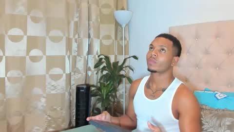 Chriss Vall online show from February 22, 5:09 am