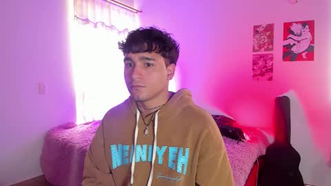 Christian Wang online show from February 5, 8:05 pm