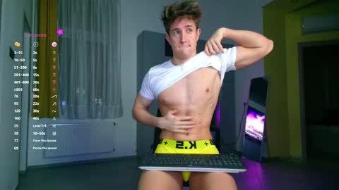 UPVOTE ME ------  ILL DO SOMETHING FOR FREE online show from November 11, 6:46 pm