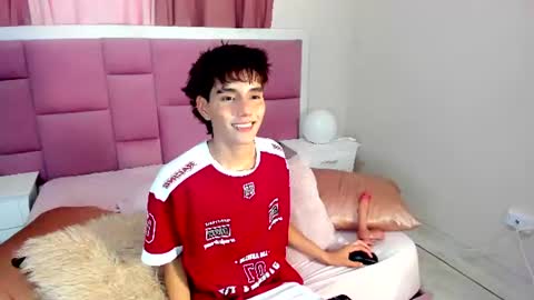 Chris online show from July 8, 7:40 pm