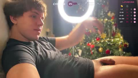 Christopher online show from December 3, 8:31 am