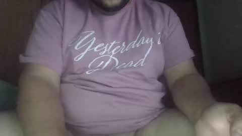 CreepyCrawlyQueenIsmyfavstreamerbyfar online show from December 14, 10:33 am