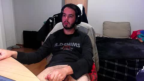 Chromefox123 online show from February 3, 8:03 pm