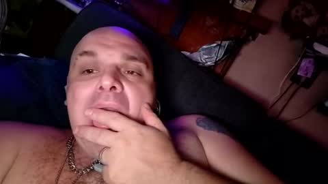 chubbyman40 online show from June 28, 3:45 am