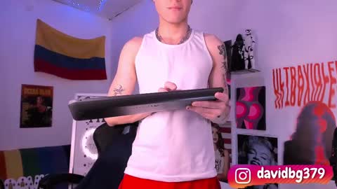 David     Independent Model online show from February 28, 4:10 am