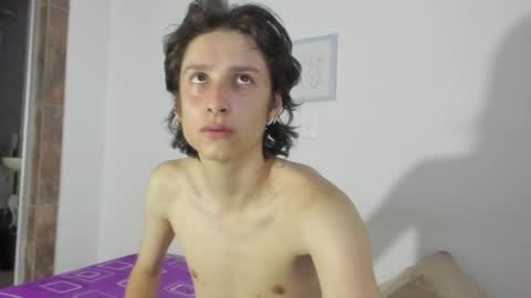 cirosky_elchicopolla online show from March 16, 3:46 am