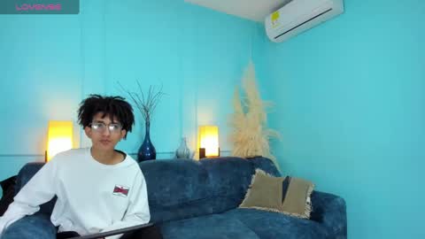 Cj Bocanegra online show from January 17, 11:59 am