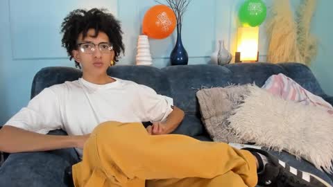 Cj Bocanegra online show from March 2, 12:25 pm