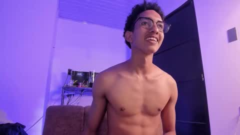 cj_davis1 online show from November 3, 6:50 am