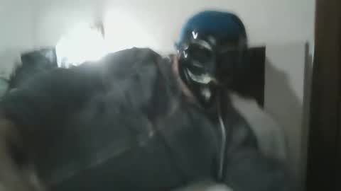 Snapshot of clistezzz1 chatting on October 28, 5:43 am clistezzz1 online show from October 28, 5:43 am