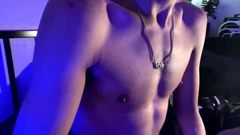 Drew online show from December 21, 4:37 pm