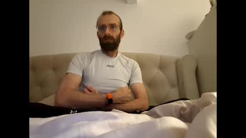 cockringhero online show from November 1, 7:40 pm