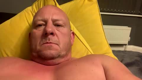 col4nows online show from September 30, 9:18 pm