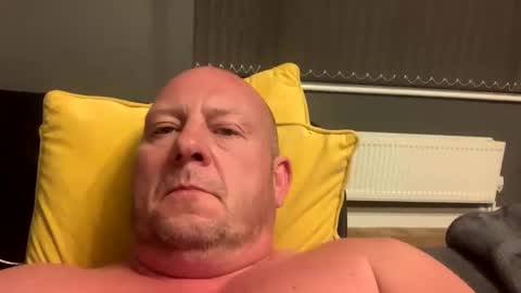 col4nows online show from September 24, 9:57 pm