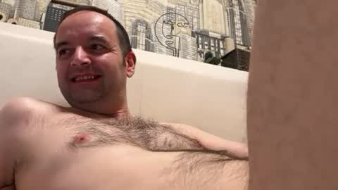 colambus83 online show from April 9, 7:31 pm