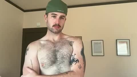 collegeboy417 online show from October 20, 9:30 pm