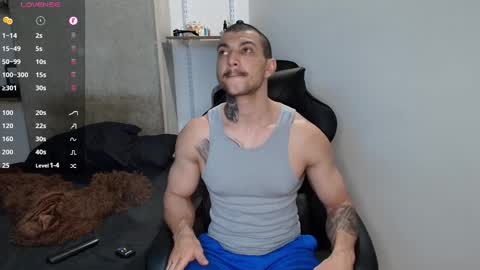 colombianmuscle8 online show from January 24, 3:11 am