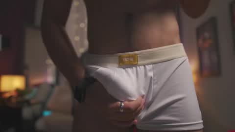 colstorw_ online show from February 24, 10:16 am