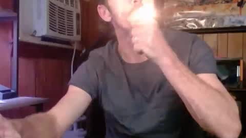 Nelson or ComicKing and sometime Peachy143 online show from February 15, 3:24 am