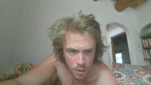 dreamy eyed lover online show from September 15, 10:44 pm