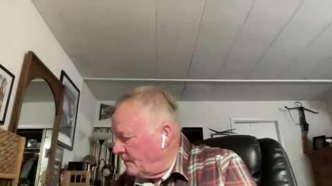 cookoosnest online show from November 24, 5:19 am