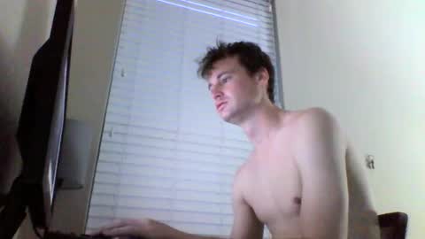 Snapshot of cooldude122222 chatting on February 12, 1:16 pm cooldude122222 online show from February 12, 1:16 pm