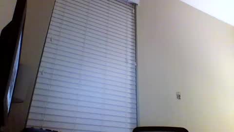 Snapshot of cooldude122222 chatting on March 3, 3:06 am cooldude122222 online show from March 3, 3:06 am