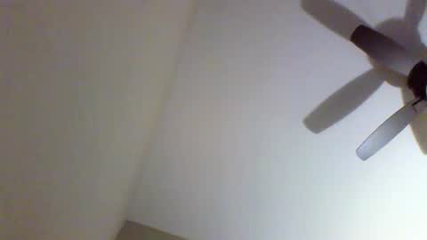 Snapshot of cooldude122222 chatting on January 27, 3:47 am cooldude122222 online show from January 27, 3:47 am