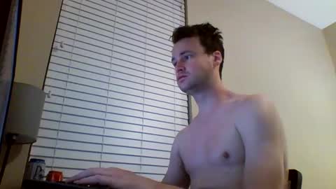 Snapshot of cooldude122222 chatting on December 29, 3:22 am cooldude122222 online show from December 29, 3:22 am