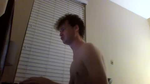 Snapshot of cooldude122222 chatting on March 7, 6:02 am cooldude122222 online show from March 7, 6:02 am