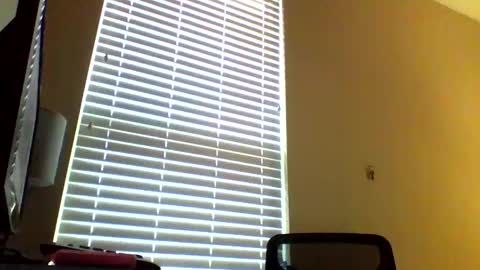 Snapshot of cooldude122222 chatting on February 27, 3:26 pm cooldude122222 online show from February 27, 3:26 pm