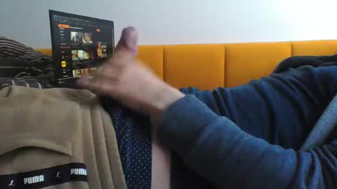 cowardly_lion88 online show from December 18, 12:07 pm