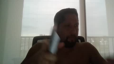 Snapshot of cr1585 chatting on October 21, 9:50 pm Rico TicoAmigas online show from October 21, 9:50 pm