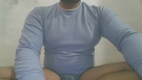 crazzy_booy online show from January 8, 4:39 am