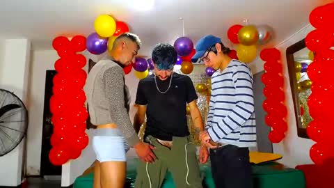 crismens online show from March 12, 3:13 am