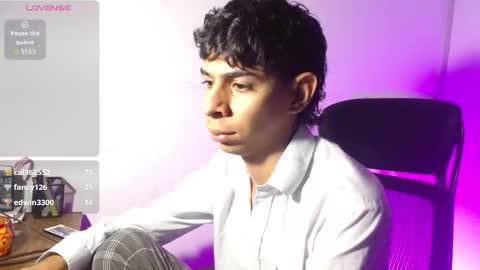 cristhian online show from December 17, 6:53 am