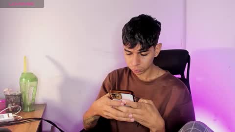 cristhian online show from January 9, 3:23 am