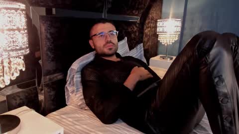 Cristopher Salvatore online show from September 25, 11:57 pm