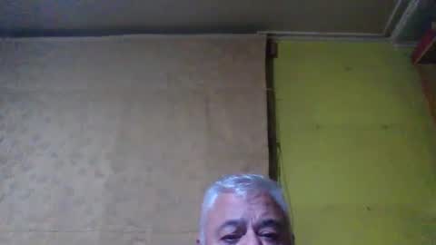 crmperez online show from March 3, 1:24 am