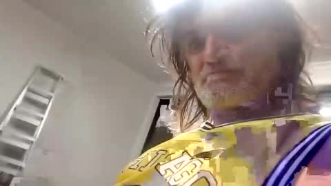 crowenick49 online show from November 23, 1:33 pm