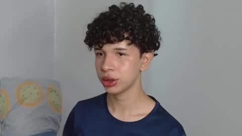 Cuddly online show from December 17, 5:15 pm