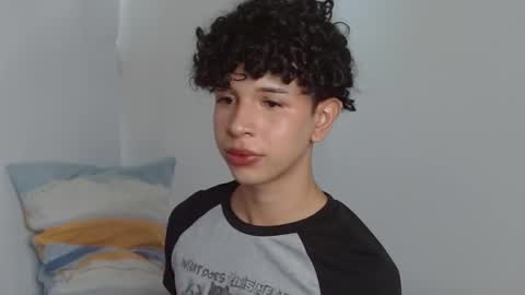 Cuddly online show from December 16, 4:38 pm