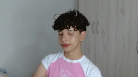 Cuddly online show from January 28, 2:32 am