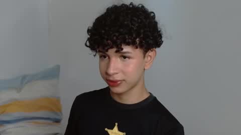 Cuddly online show from December 15, 4:59 pm