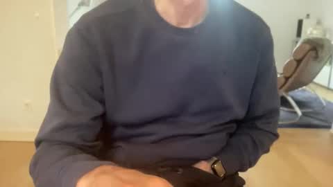 cumminglater online show from February 18, 8:01 am