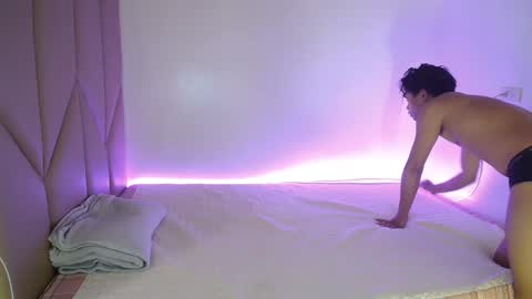 cummingyu online show from February 1, 7:02 pm