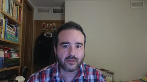 curiosillo1983 online show from June 1, 6:30 pm
