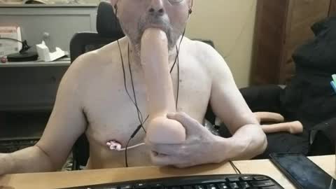 Curiousbisex22 online show from August 7, 7:53 pm