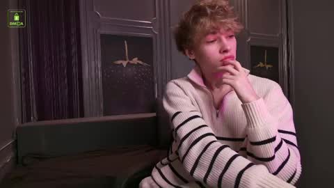 KEVIN online show from April 19, 8:44 pm