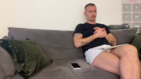 cute_skywalker online show from January 10, 2:13 pm